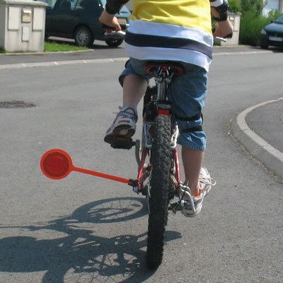Séjour à vélo avec enfants ecarteur-de-danger-pour-velo